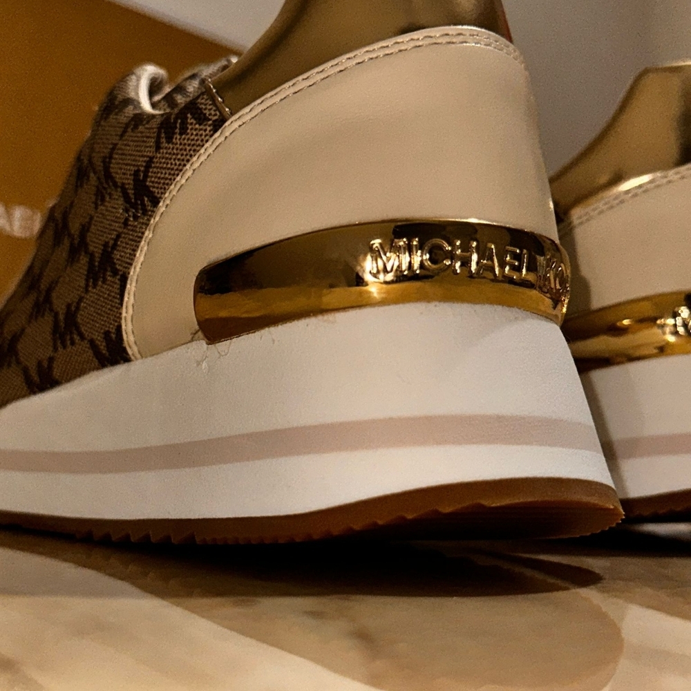 Michael Kors  MONIQUE Trainer Sneakers Size 11 - Picture 4 of 6